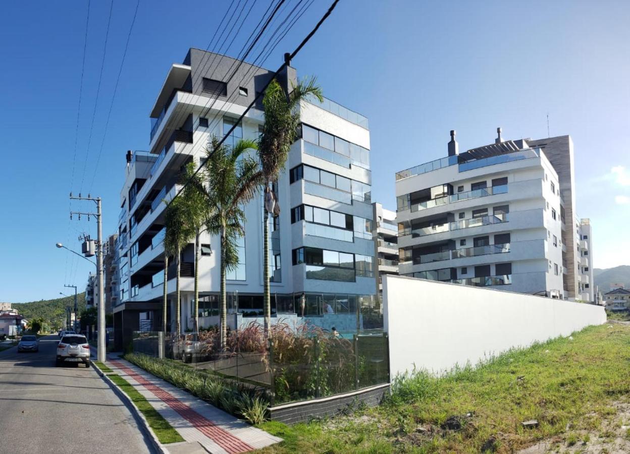 Cobertura Velejar Em Condominio Clube - Com Area De Lazer Governador Celso Ramos Exterior photo